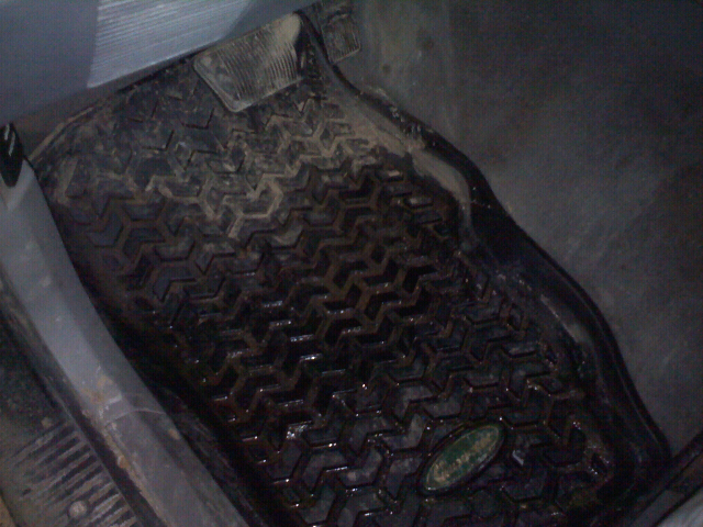 Cargo liners and mats...anyone use them?-forumrunner_20110224_021357.jpg