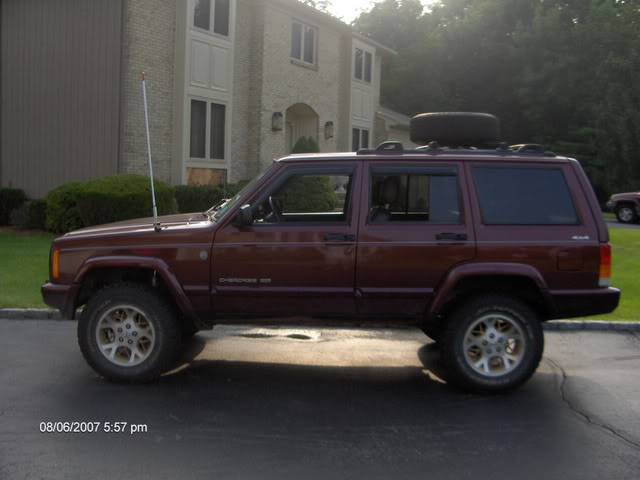 Name:  JeepXJLift002.jpg
Views: 523
Size:  40.8 KB