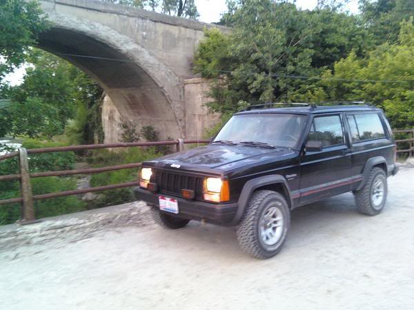 Name:  xjondirtroad.jpg
Views: 59
Size:  46.1 KB