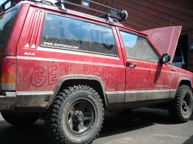 Name:  jeepchillencherrybombvid011.jpg
Views: 216
Size:  54.6 KB