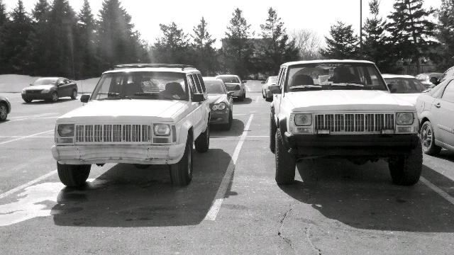 Your XJ Parked Next to a Stock Xj Picture Thread!-forumrunner_20110308_192944.jpg