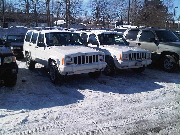 Do you nickname your Jeep??-twins.jpg