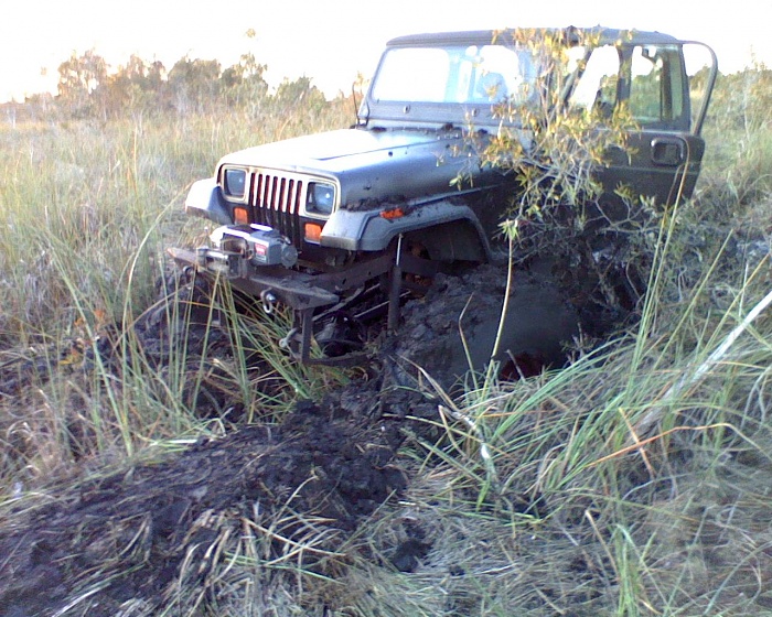 Out Mudding Pics!!!-1222101718a_218058.jpg