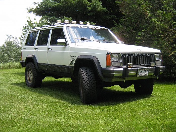 XJ Laredo-img_1042.jpg