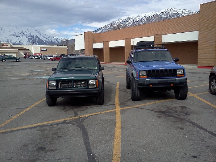 Your XJ Parked Next to a Stock Xj Picture Thread!-jeep-2.jpg