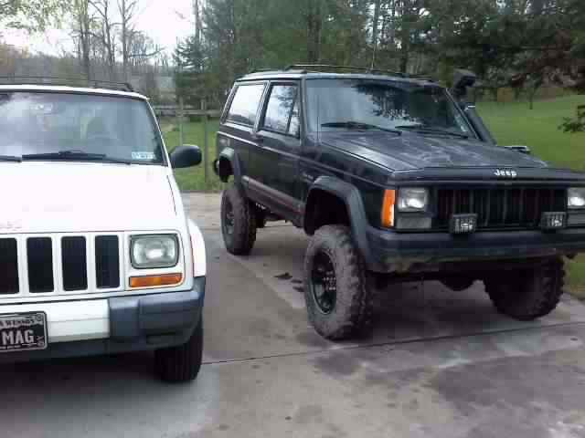 Your XJ Parked Next to a Stock Xj Picture Thread!-image-1078887311.jpg
