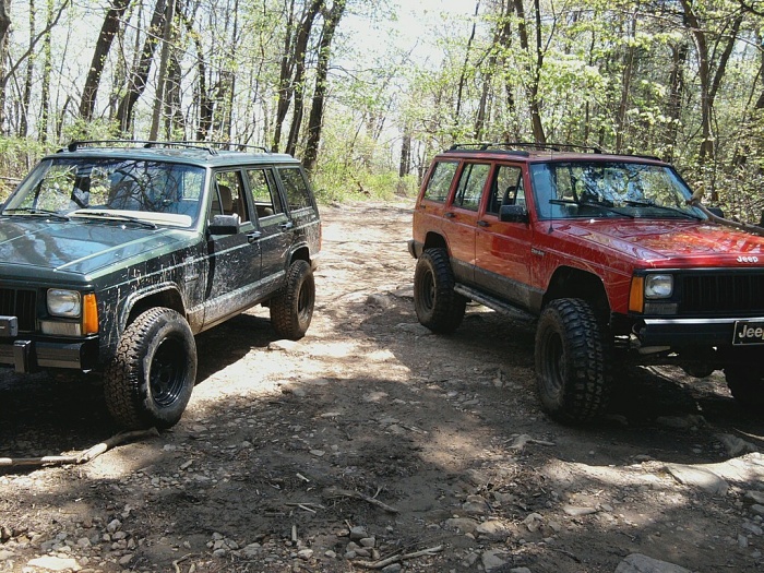 Your XJ Parked Next to a Stock Xj Picture Thread!-mms_picture-12-.jpg
