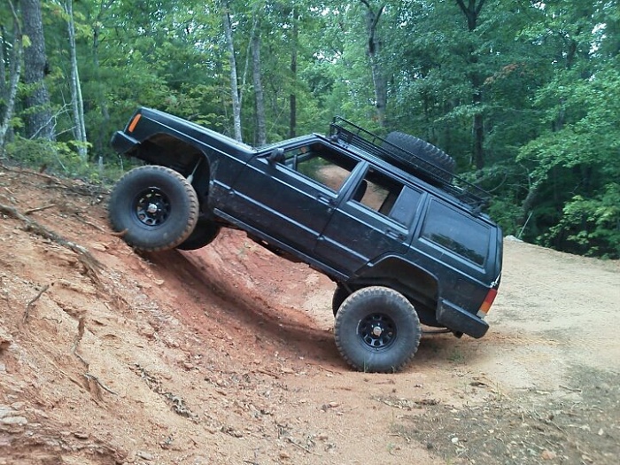 Playin in the GA clay-jeepup.jpg