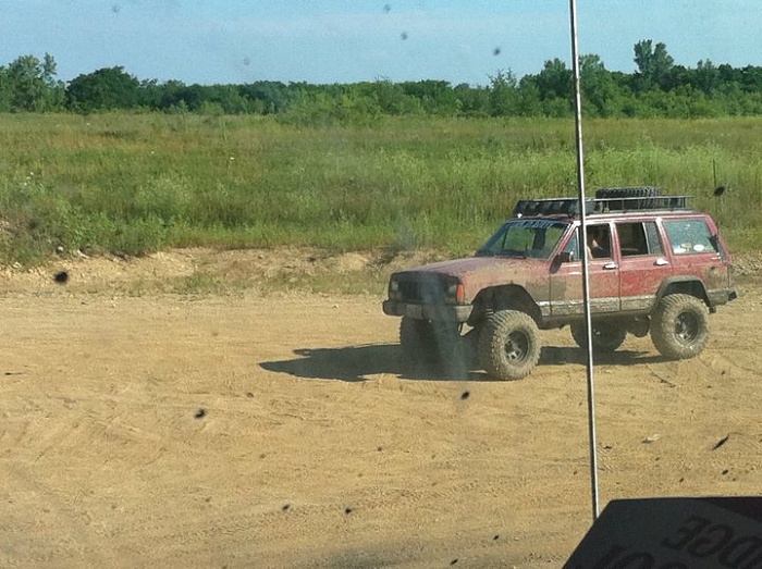 Whats your favorite color for Cherokee's?-jeep1.jpg