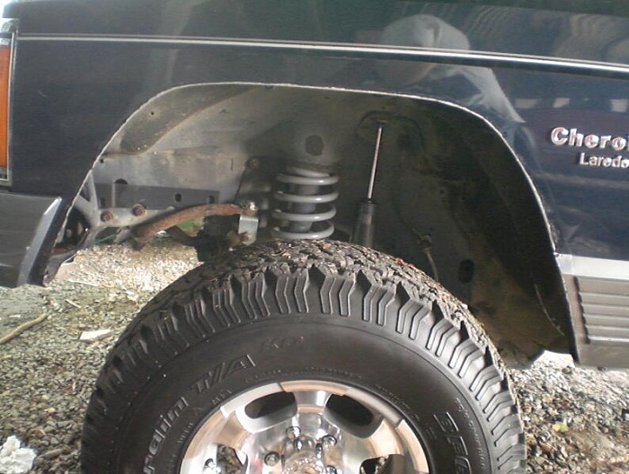 Wheel well cuts-cimg9973-1.jpg