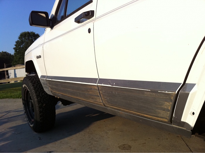 Bed liner-image-3854589036.jpg