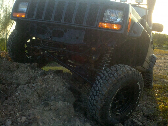 USAo98XJ LIL FLEX ACTION-forumrunner_20110904_092226.jpg
