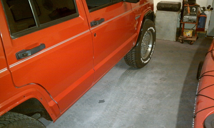 Decided to repaint the trim on my Jeep and check for rust...-imag0131.jpg