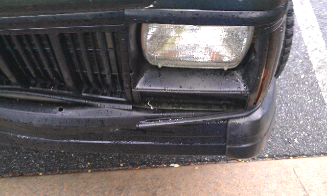 got into an accident today-forumrunner_20111011_185817.jpg