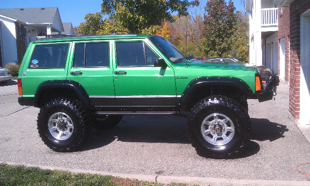 post the favorite picture of your jeep.-forumrunner_20111012_193318.jpg