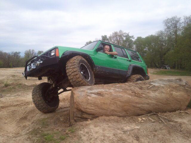 post the favorite picture of your jeep.-forumrunner_20111012_193518.jpg