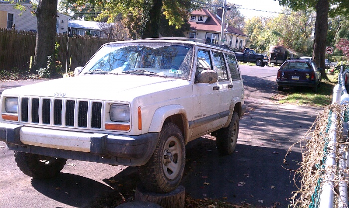 Yard crawling-forumrunner_20111101_124954.jpg