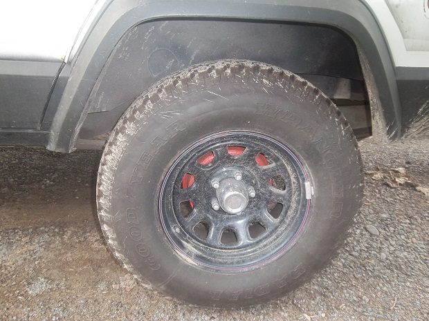 Rim pics, dirty or clean, costom or stock post em up!-jeep-213.jpg