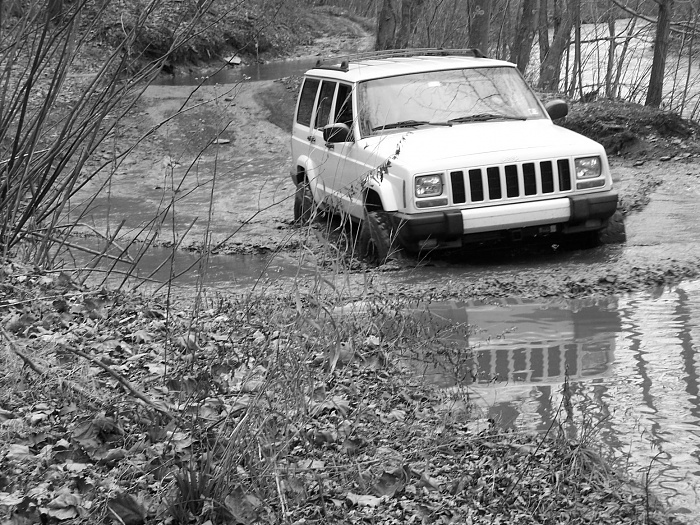 Official Week #7 Picture Contest-jeep-xj-b-w-026.jpg