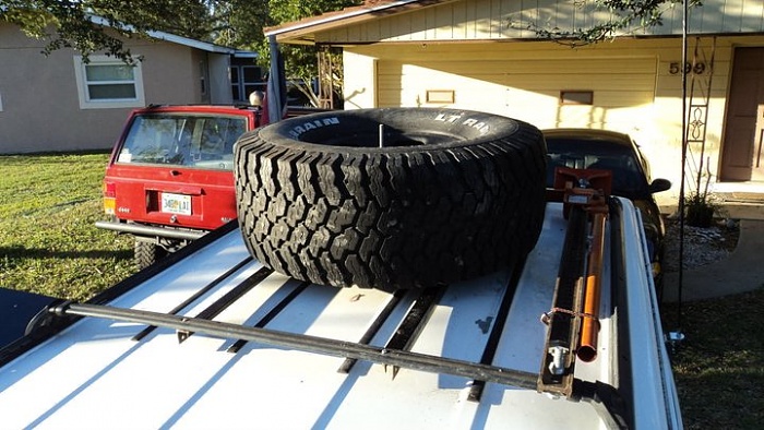 Anyone build a spare tire carrier for their roofrack?-184301_1890637952211_1429377033_2174468_1178284_n.jpg