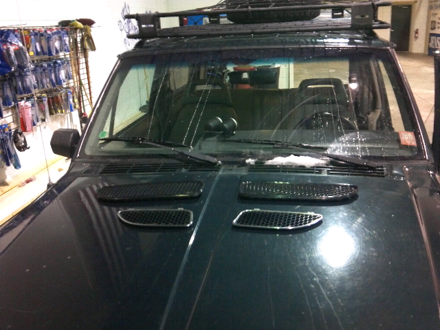 Trying to decide on my hood vent configuration.....opinions???-forumrunner_20120214_090521.jpg