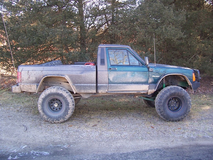 I wanna see the Comanche's (MJ) on here! Show me them MJ's!!!!-102_1310.jpg