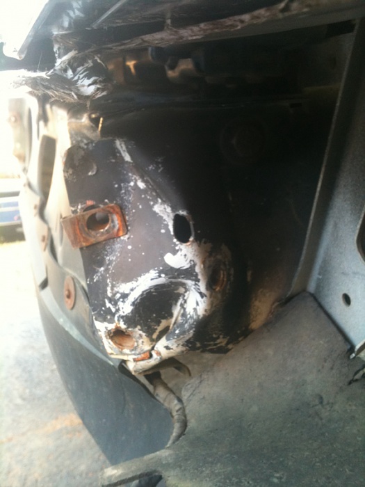 Unibody or support damage?-image-3185705400.jpg