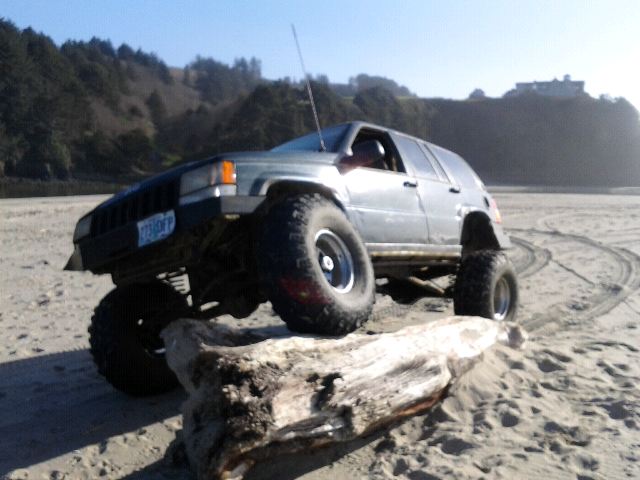post the favorite picture of your jeep.-forumrunner_20120305_180333.jpg