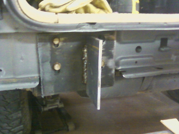 rear bumper bracket reinforcement-0122121231a.jpg