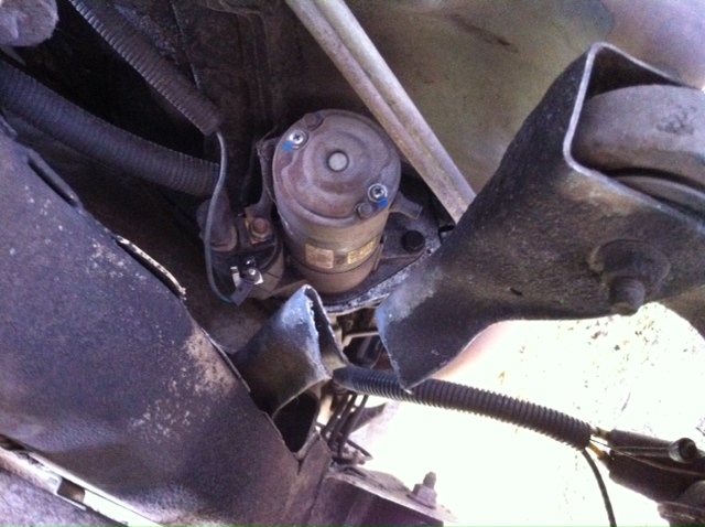 large bolt, upper control arm bushings?axle side d30-photo.jpg