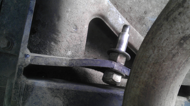 Rear shock relocation-forumrunner_20120817_170319.jpg