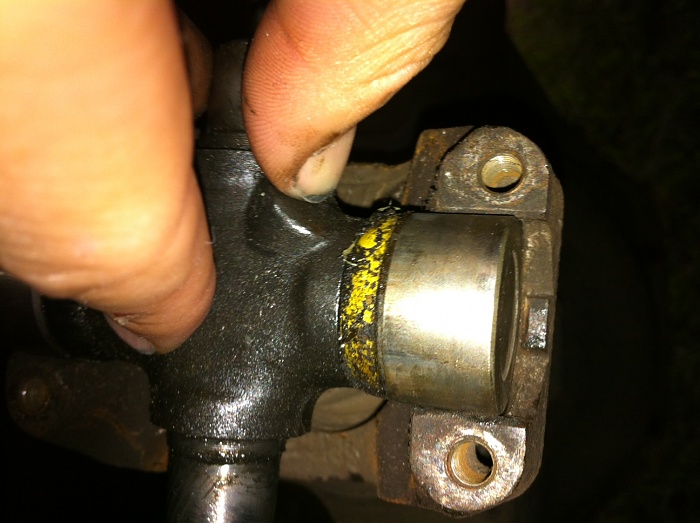 8.25 rear axle, what u joint?-u-joint-too-small.jpg