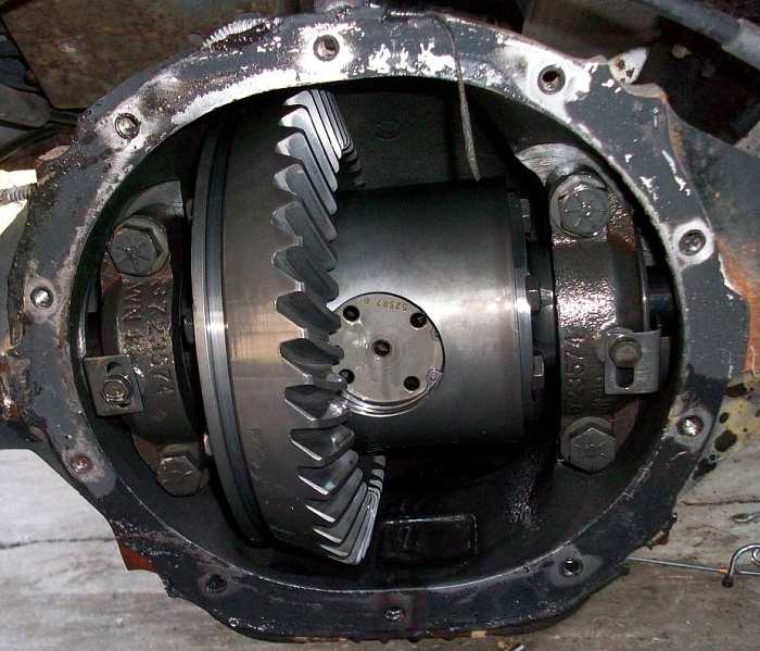 Strange looking differential. Please look at picture.-jeep-differential-003.jpg