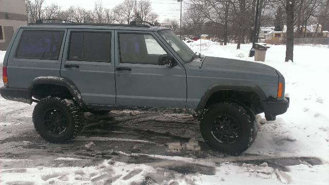 98 XJ, wheel is 1/4 off to the left to drive straight-forumrunner_20130102_193347.jpg