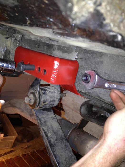 FST &quot;low pro&quot; shackle relocation installation...-img_0612_zpsf11ff4ee.jpg