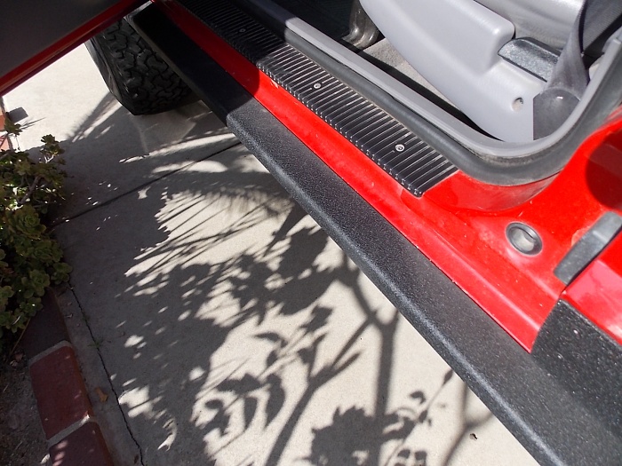 anyone running Smittybilt XRC rock sliders?-dscn1246.jpg