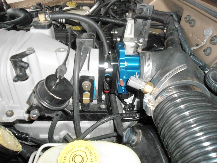 Feeler-- D.I.Y. Eaton M62 Supercharger Kit-dsc00807-medium-.jpg