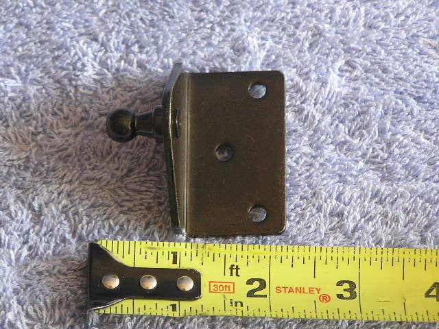 Hood Strut/Lift Mod ???...-right-angle-outside-ball-mount.jpg