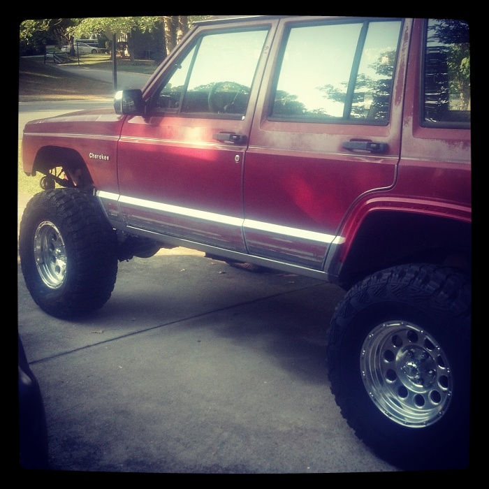 4.5" lift with 31" tires-jeep2.jpg