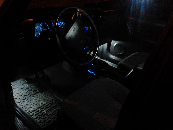 Dash LEDs-1476701_10201450602721951_580184393_n.jpg