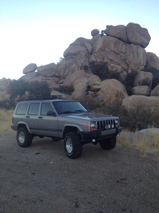 3.5in lift with 31in tires-jeepvaca4.jpg