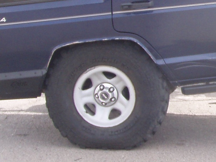 3&quot; lift and 35's pictures-stuff-rear.jpg