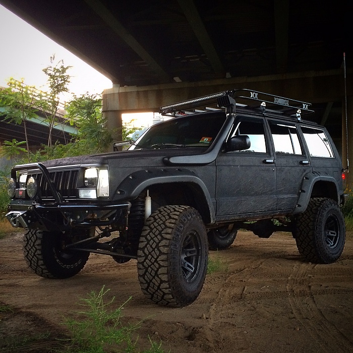 Monstalining the whole rig-jeep-bridgeinstagram.jpg