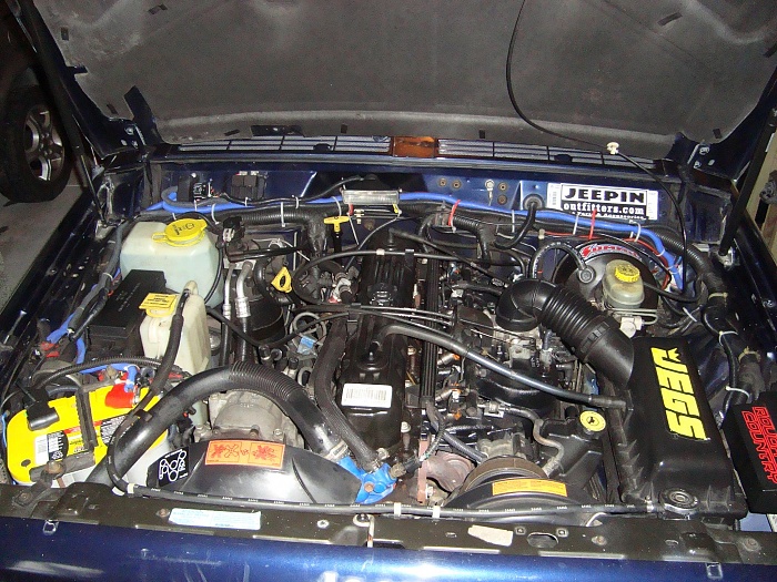 What optima yellow top fits in the xj?-under-hood.jpg