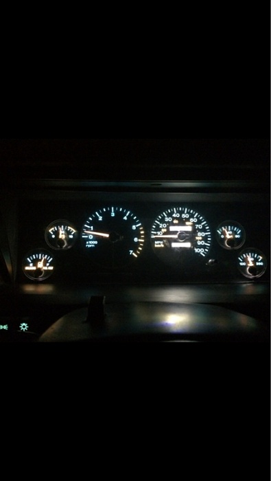 Instrument panel LEDs-image-4011607984.jpg