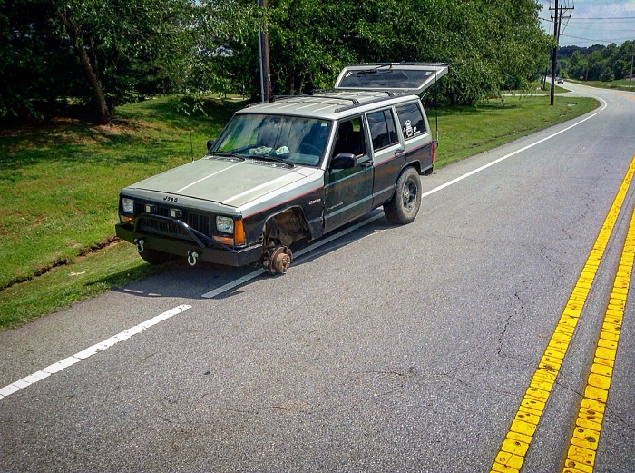 Wheel came off on the road-photo707.jpg