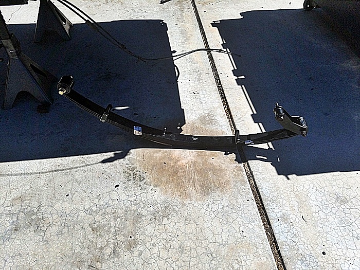 Boomerang shackles-20160717_103101.jpg
