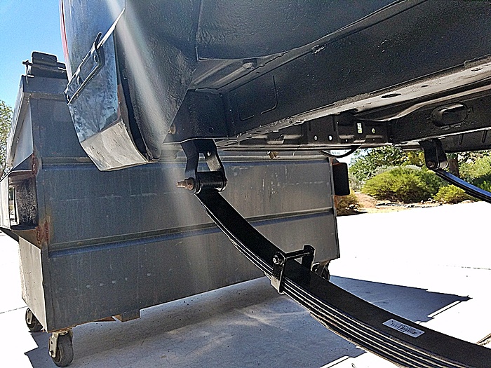 Boomerang shackles-20160717_105929.jpg
