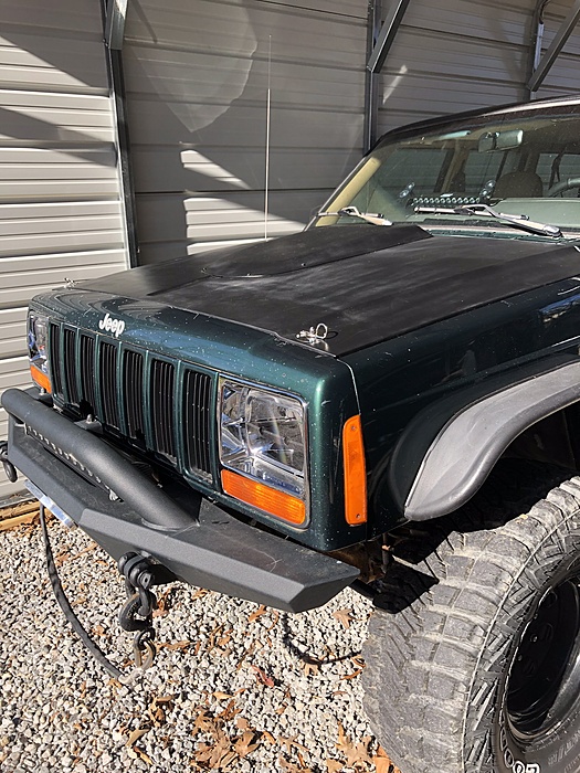 XJ Cherokee hood vent writeup-430e8843-ebb3-4a74-98c0-306bf4dffd5d.jpeg