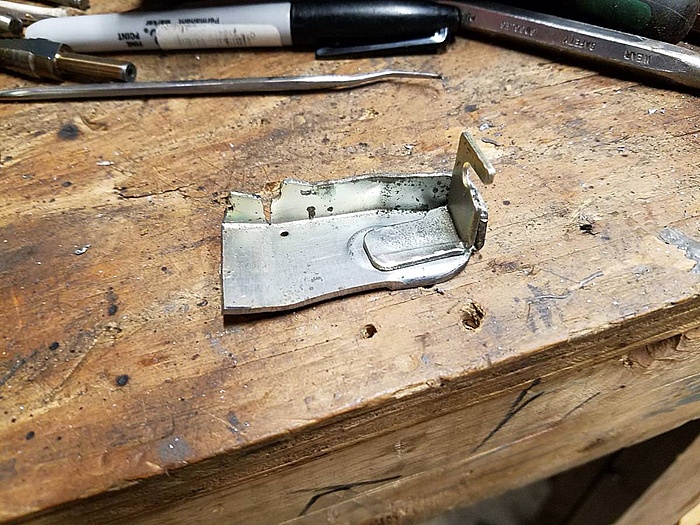 Installing an Interior Hatch Release in your XJ-8wwfkxm.jpg